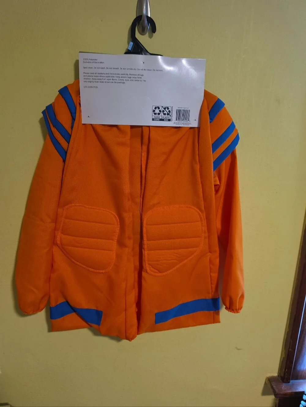 NWT NASA Astronaut Child Boy or Girl Size 8-10 Orange Jumpsuit Halloween Costume